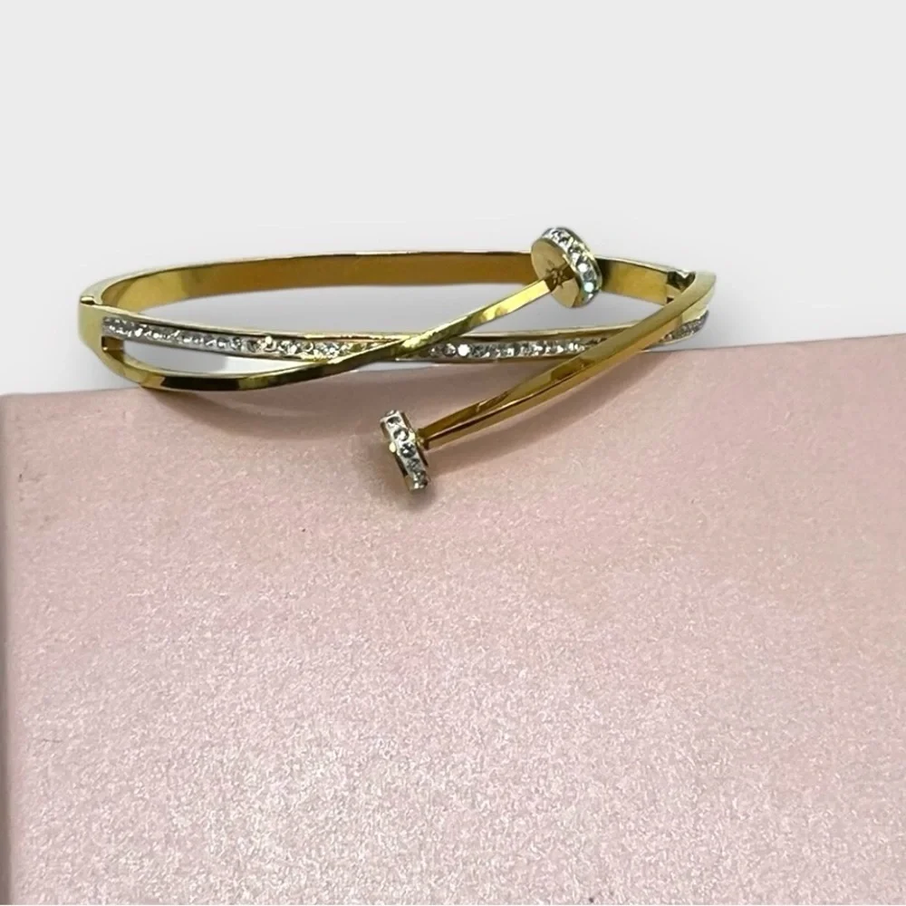💛Two-Tone🩶Twisted Stainless Steel Bracelet with Cubic Zirconia Accents/NWOT - Picture 3 of 7